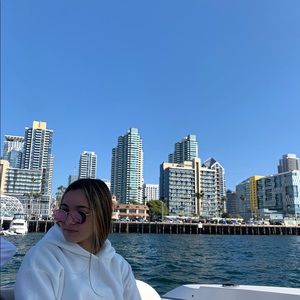 Meet your Posher, Sienna